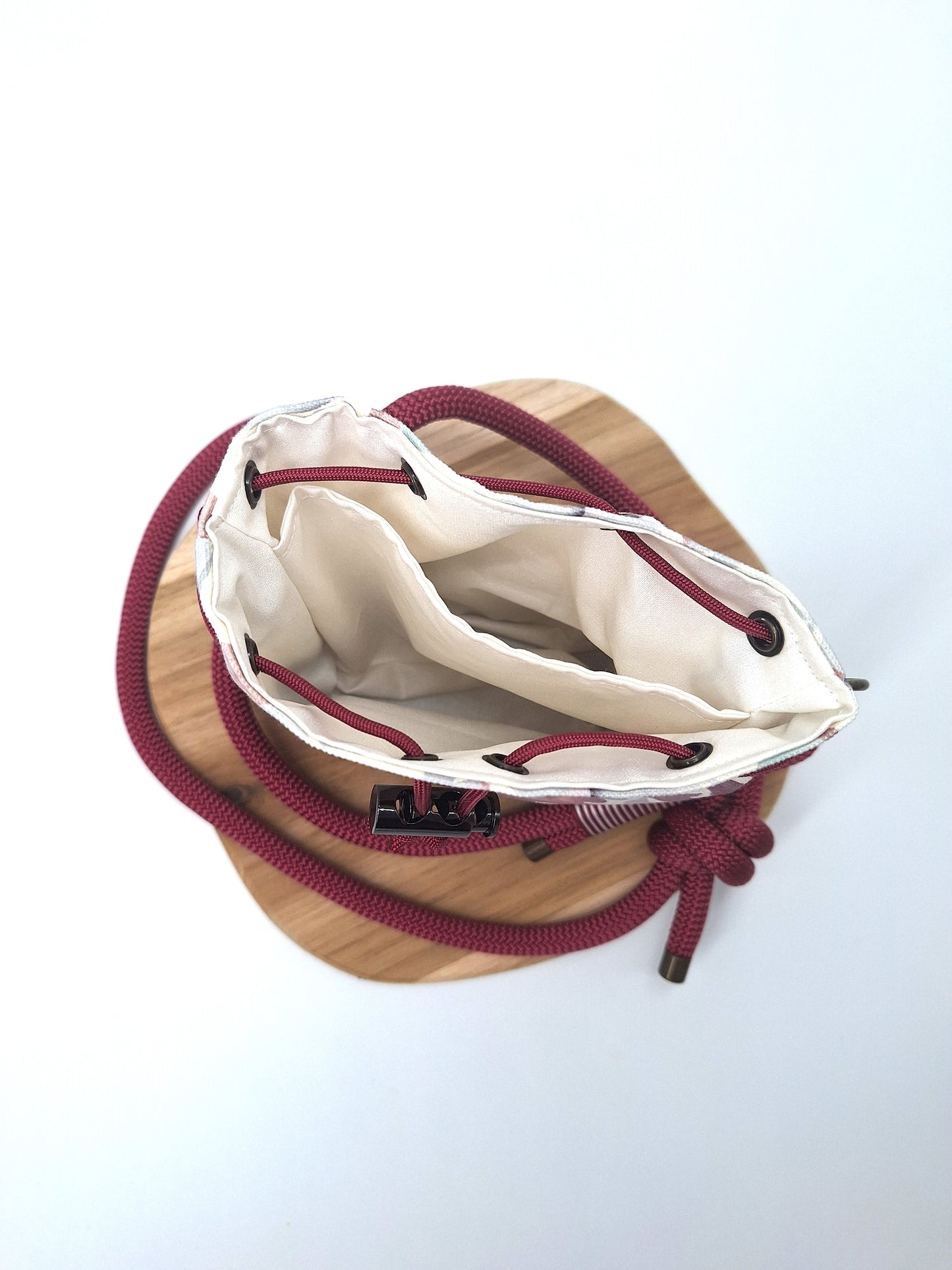 Leckerlibeutel Viva la vino | bordeauxrot-weiß | Jetzt online kaufen bei Dogs & Lifestyle