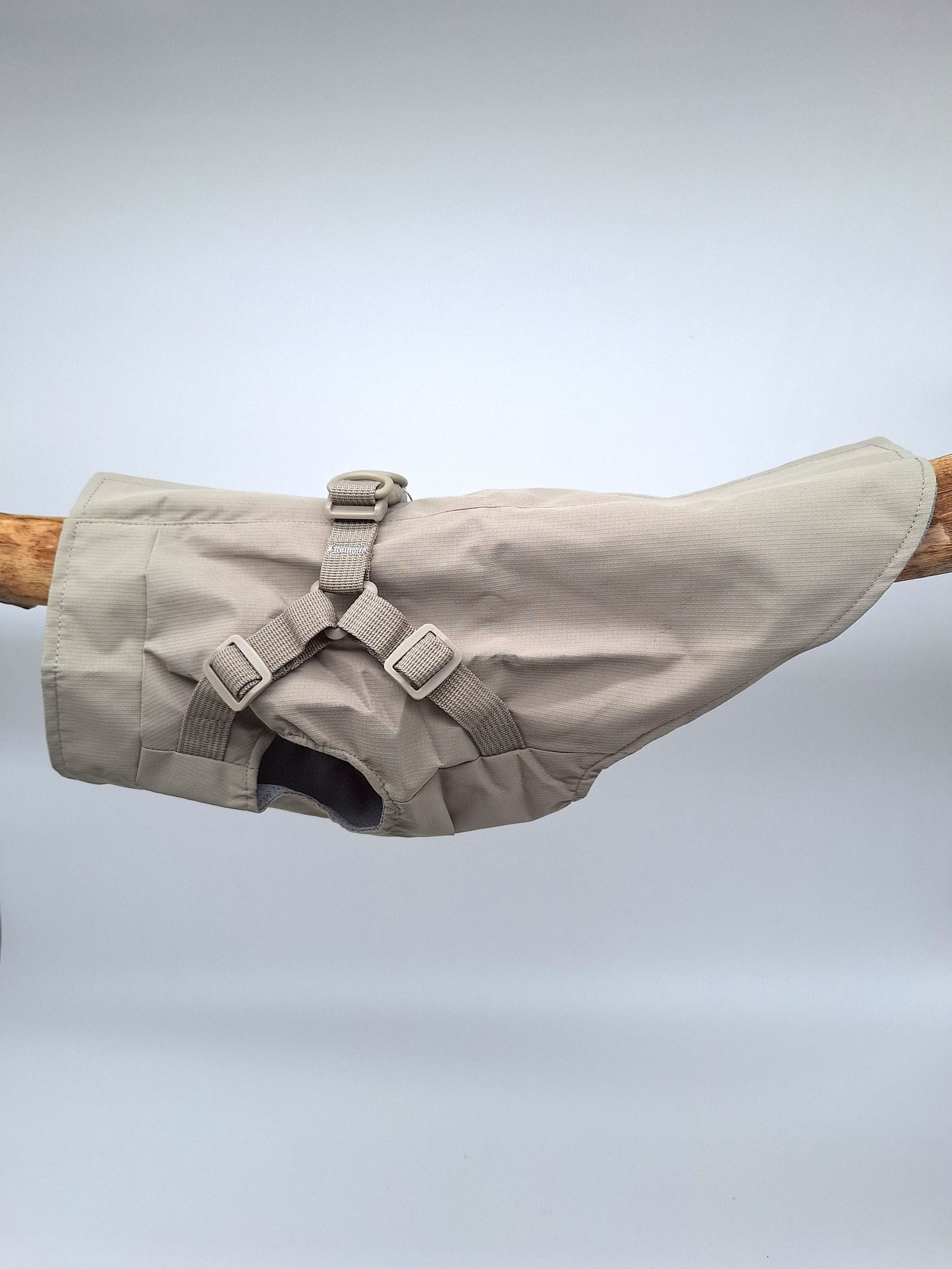 Hunde-Regenmantel | beige | Jetzt online kaufen bei Dogs & Lifestyle