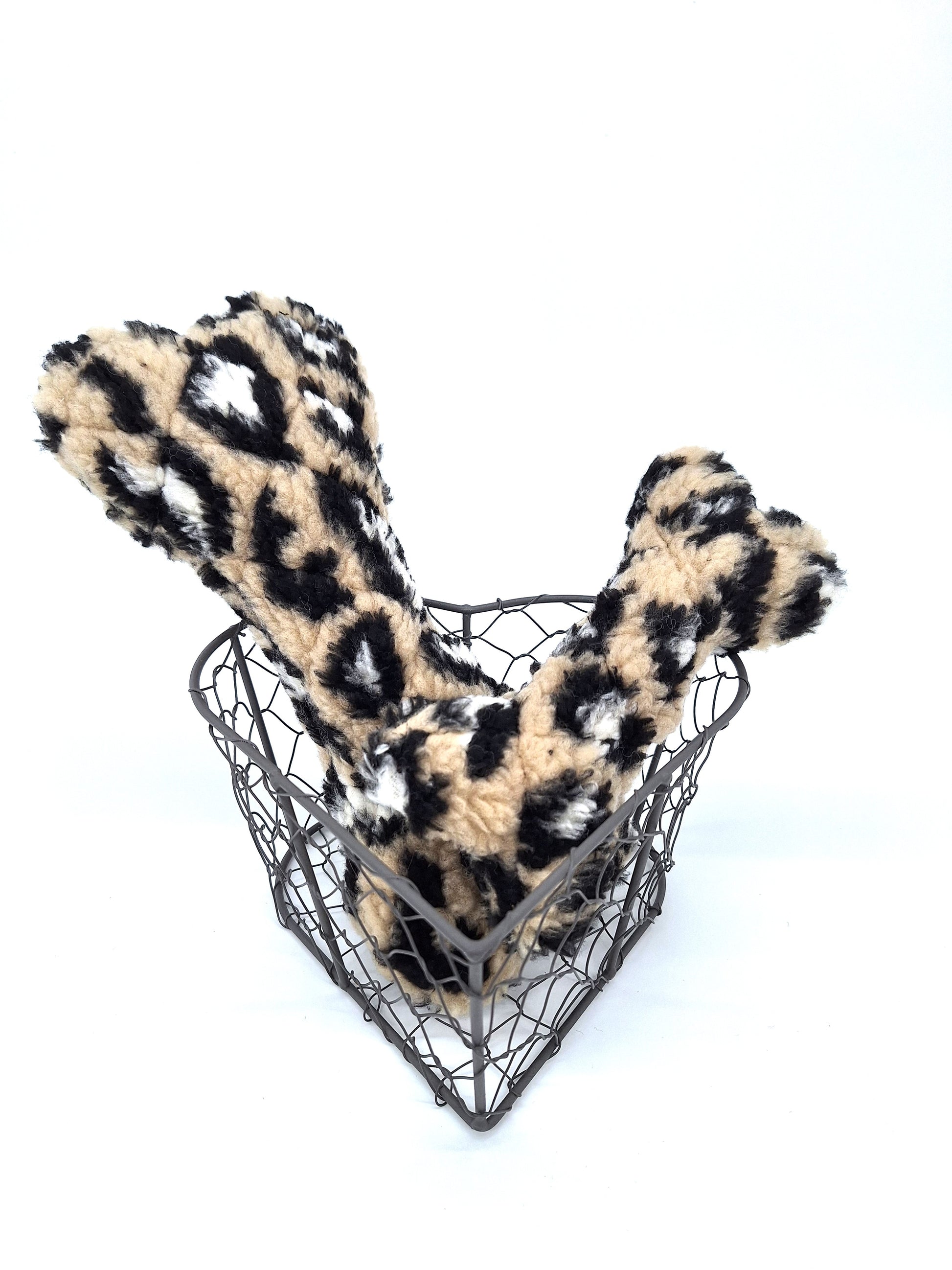 Plüschknochen | Leo | Jetzt online kaufen bei Dogs & Lifestyle