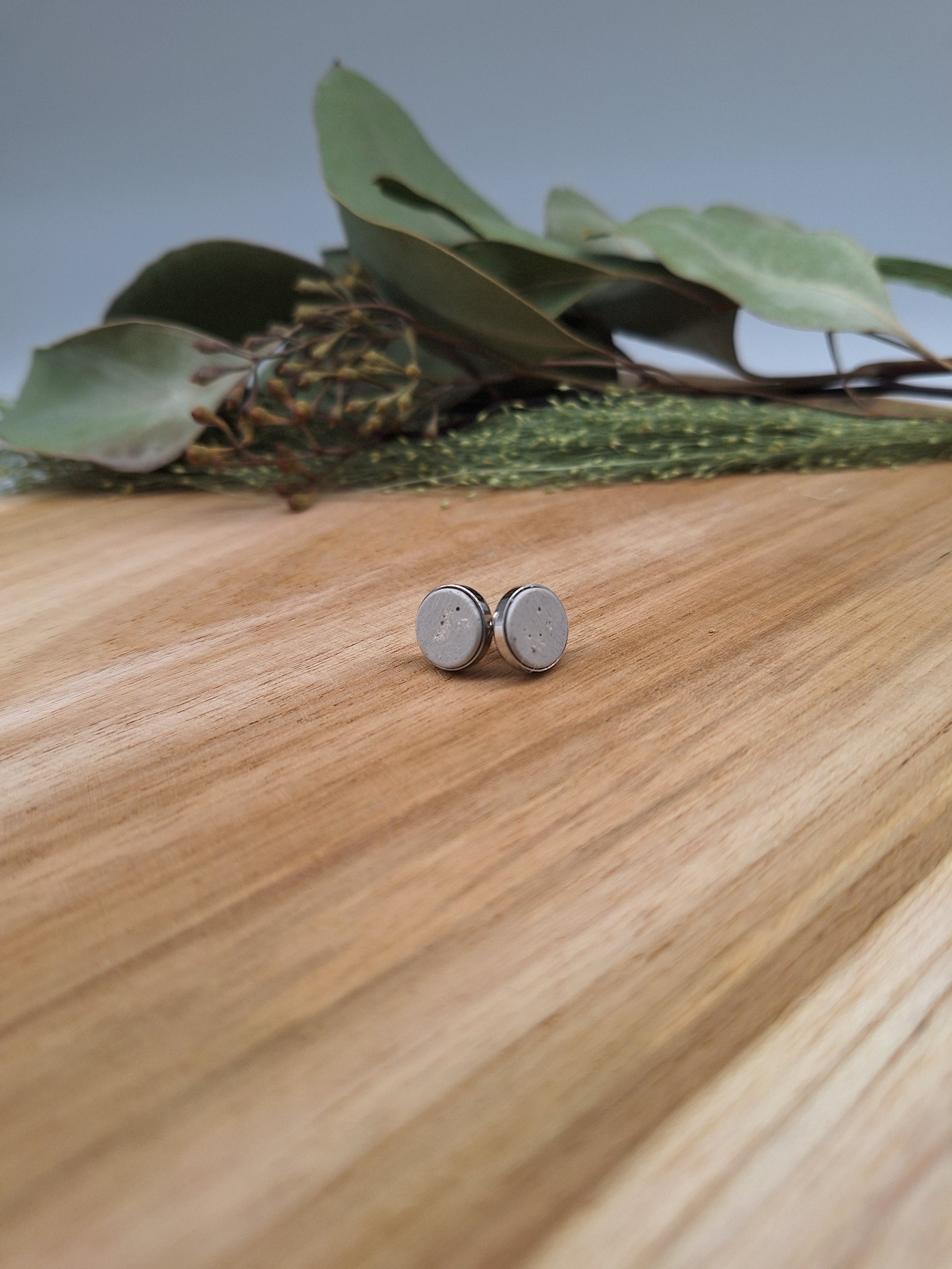 Beton-Ohrstecker classic | silber | Jetzt online kaufen bei Dogs & Lifestyle