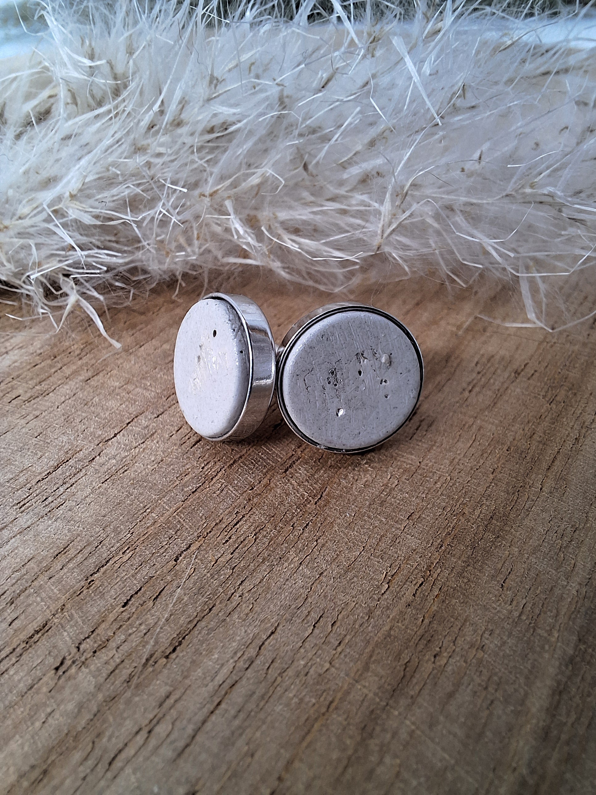 Beton-Ohrstecker classic | silber | Jetzt online kaufen bei Dogs & Lifestyle
