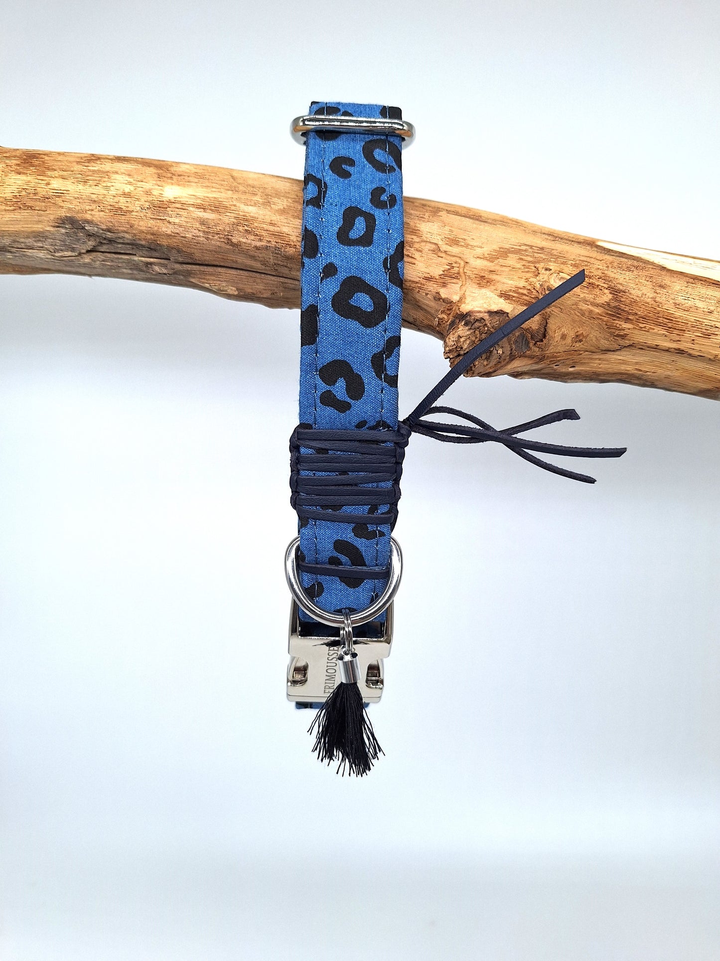 Halsband Victor | blau Leo | Jetzt online kaufen bei Dogs & Lifestyle