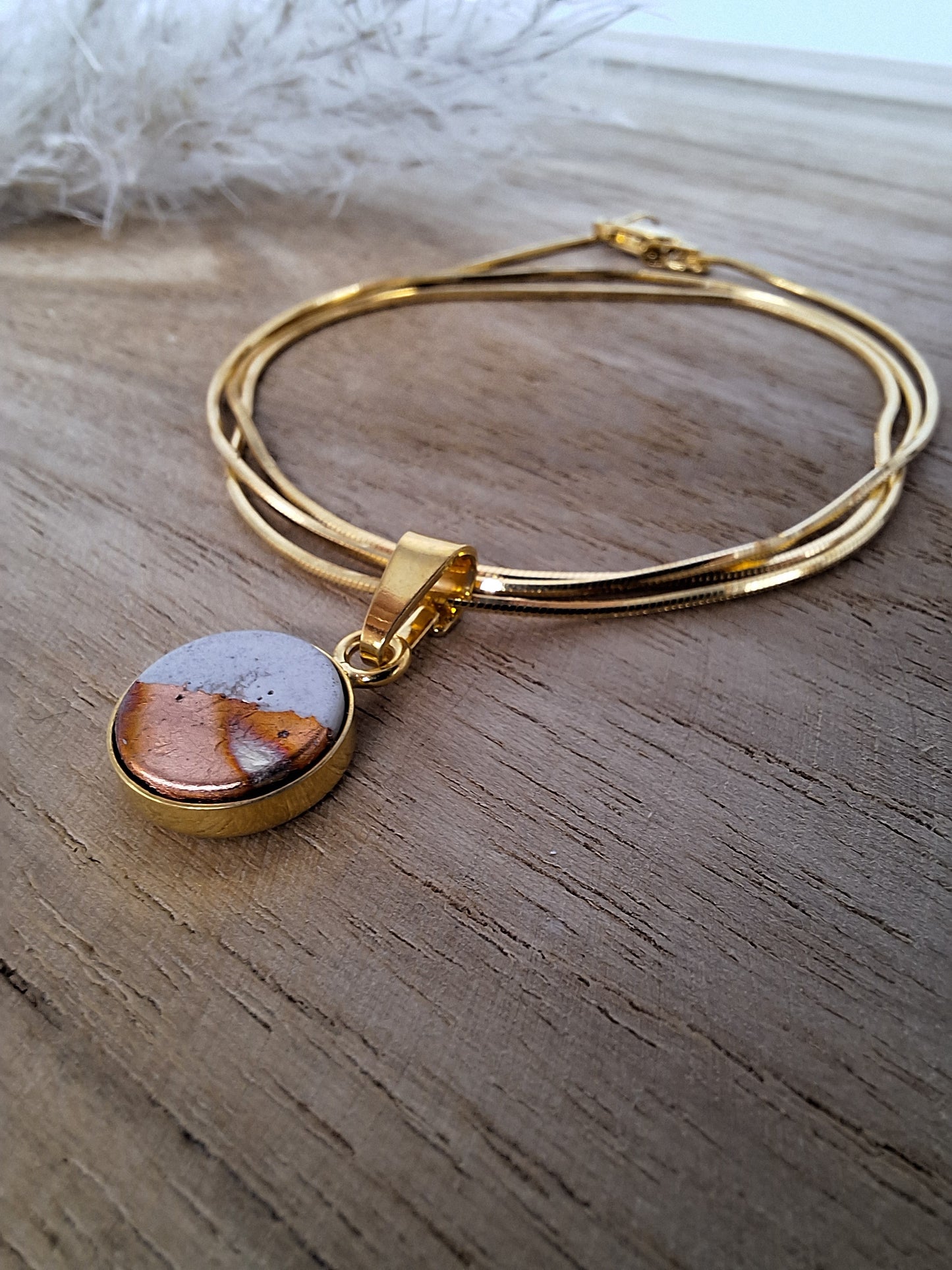 Beton-Halskette rainbow | Gold | Jetzt online kaufen bei Dogs & Lifestyle