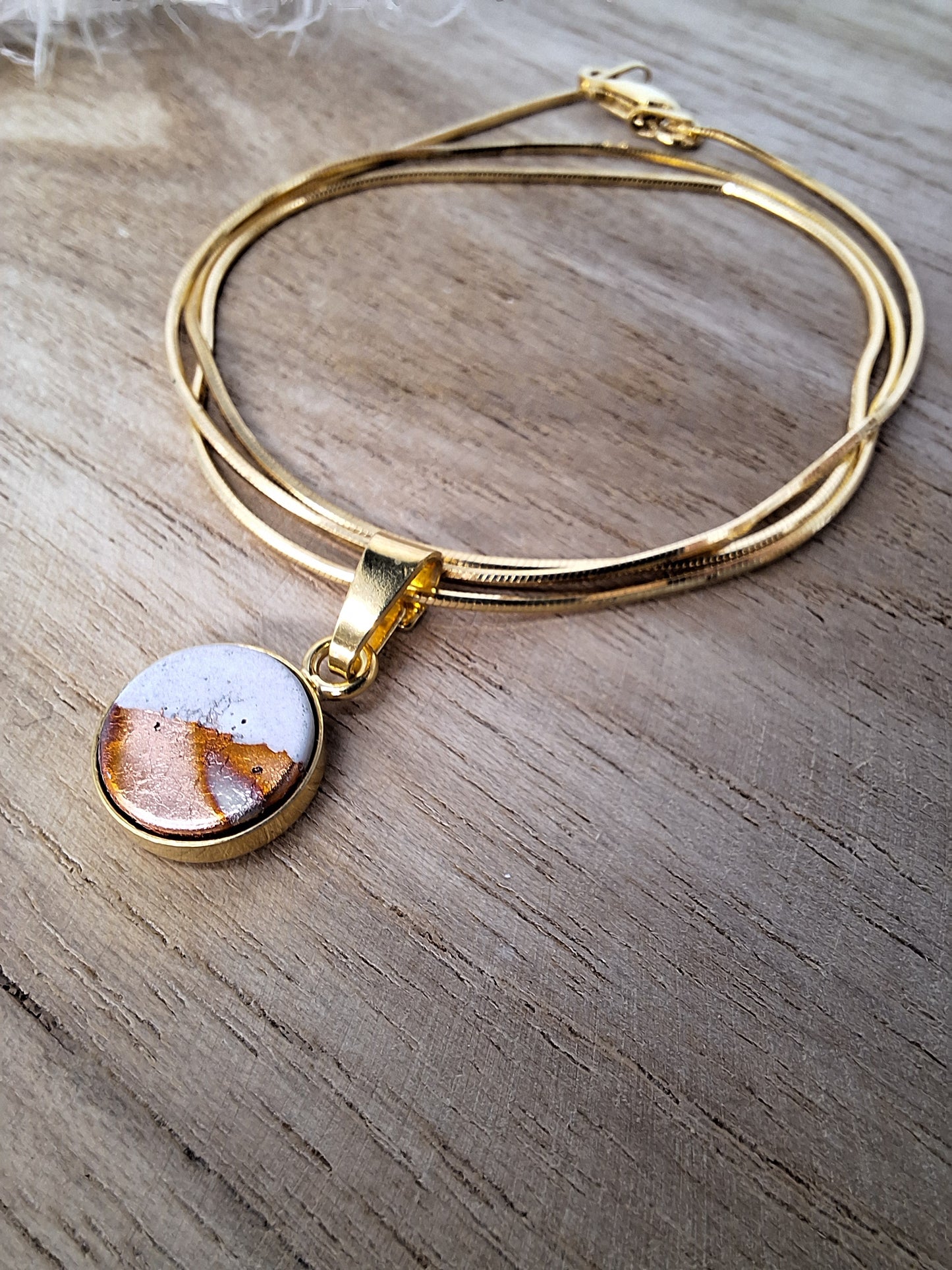 Beton-Halskette rainbow | Gold | Jetzt online kaufen bei Dogs & Lifestyle