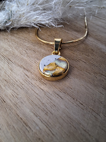 Beton-Halskette rainbow | Gold | Jetzt online kaufen bei Dogs & Lifestyle