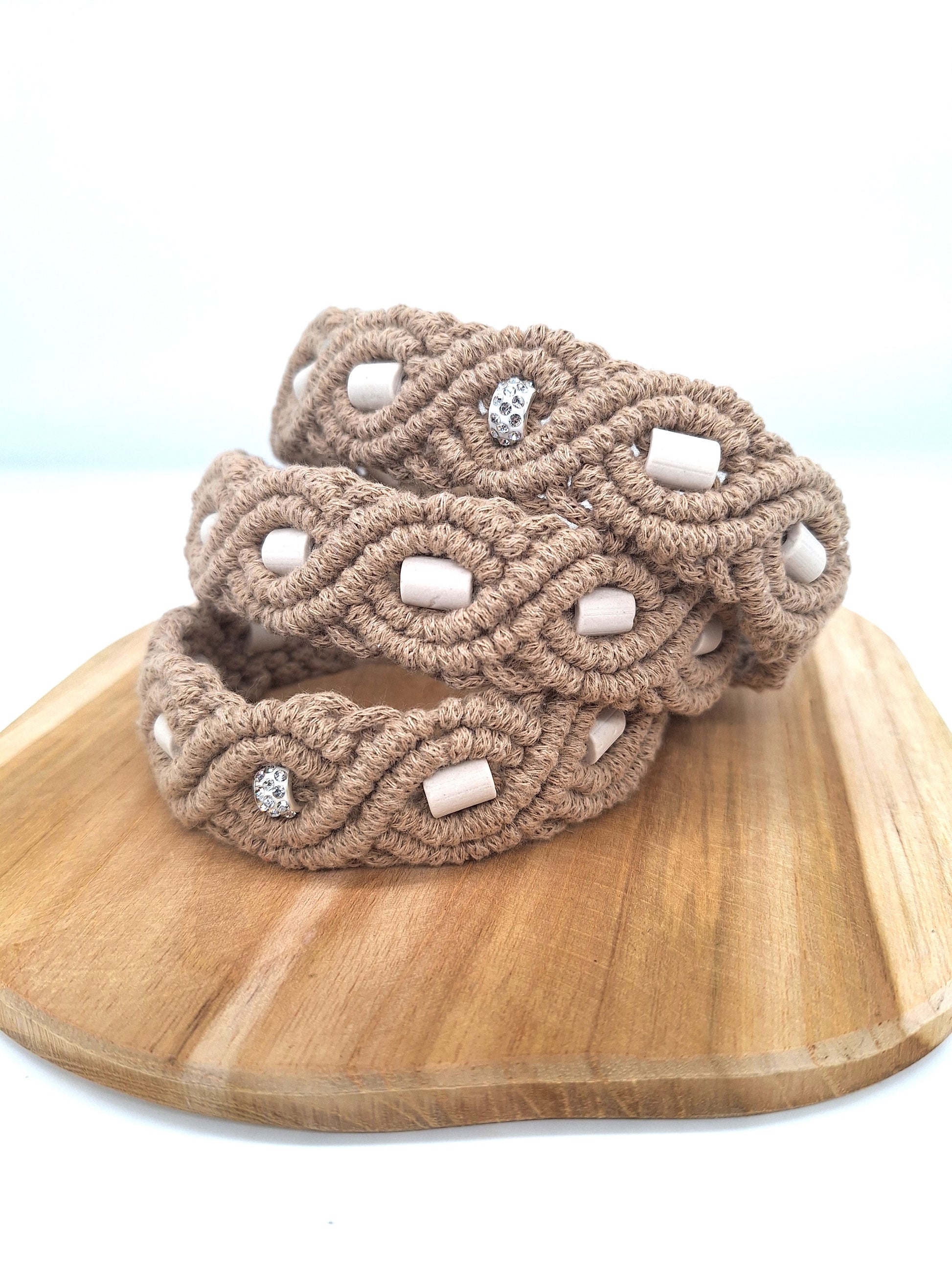 Makramee-Halsband | EM-Keramik- & Strass-Perlen | konfigurierbar | Jetzt online kaufen bei Dogs & Lifestyle