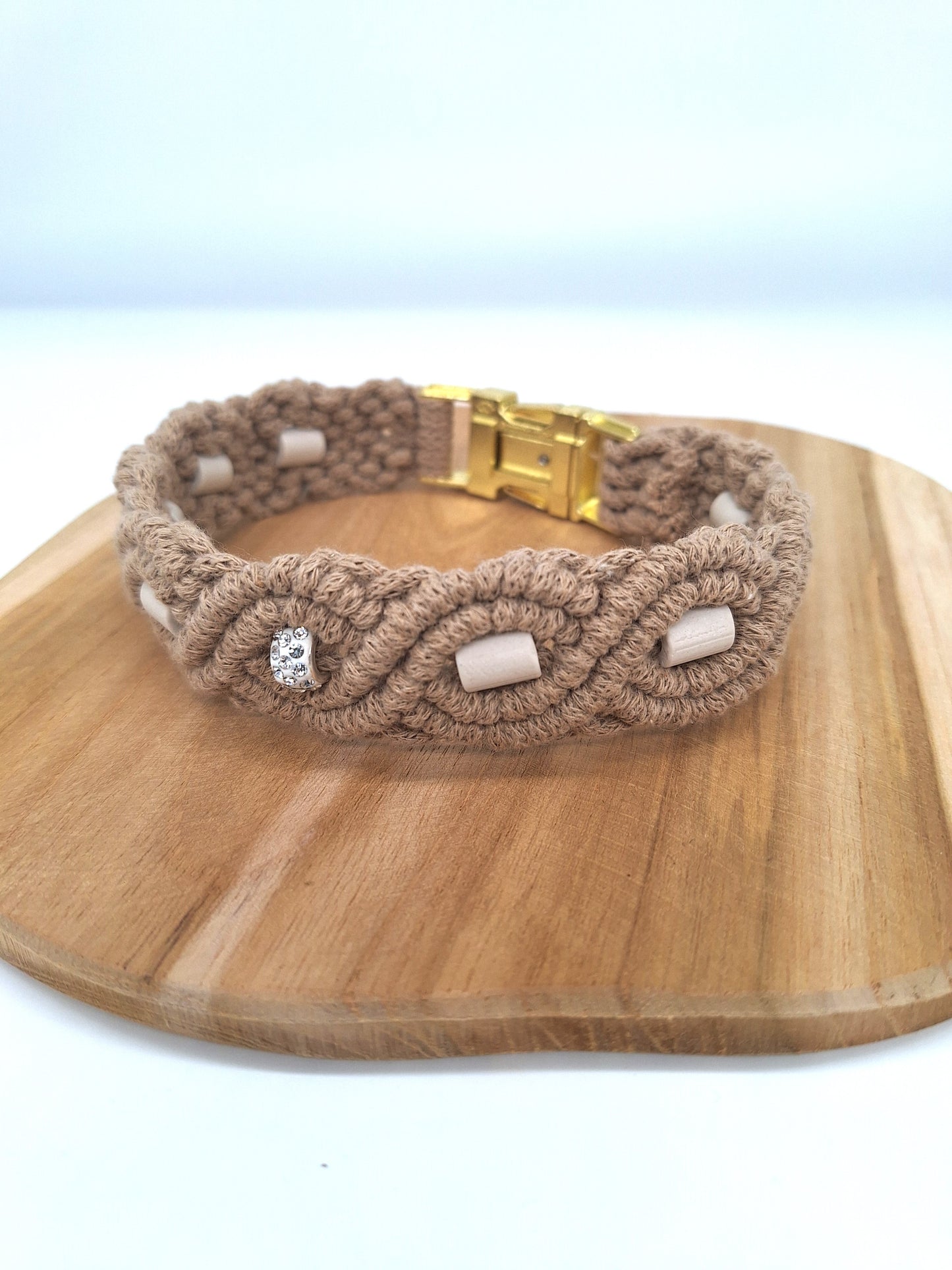 Makramee-Halsband | EM-Keramik- & Strass-Perlen | konfigurierbar | Jetzt online kaufen bei Dogs & Lifestyle