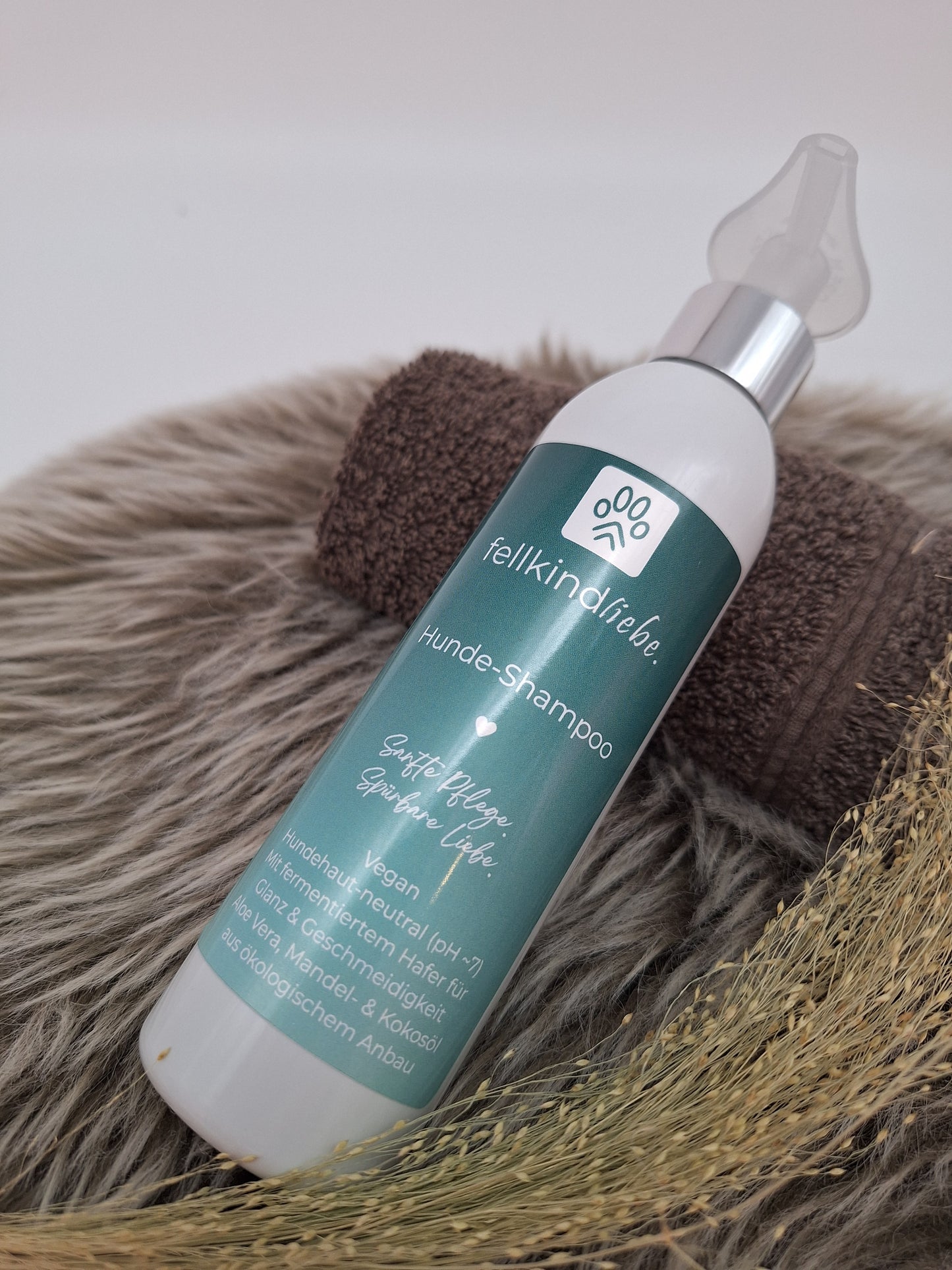 fellkindliebe. Hunde-Shampoo | sanfte Fellpflege mit Aloe Vera & fermentiertem Hafer
