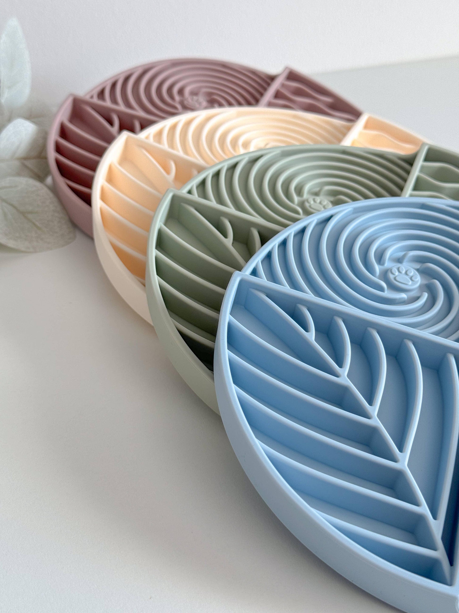 Schleckmatte Slow Bowl | versch. Farben | Jetzt online kaufen bei Dogs & Lifestyle