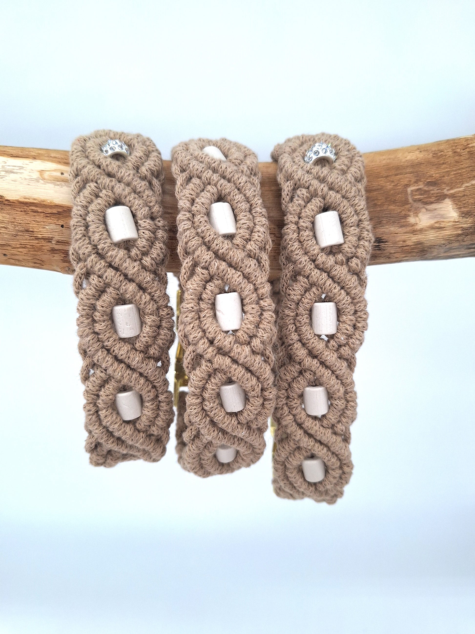 Makramee-Halsband | EM-Keramik- & Strass-Perlen | konfigurierbar | Jetzt online kaufen bei Dogs & Lifestyle